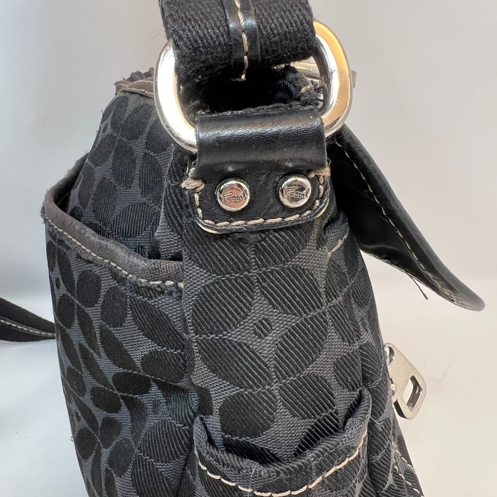 FOSSIL Marlowe Black Fabric Crossbody Purse Pockets Key Charm - Picture 6 of 16